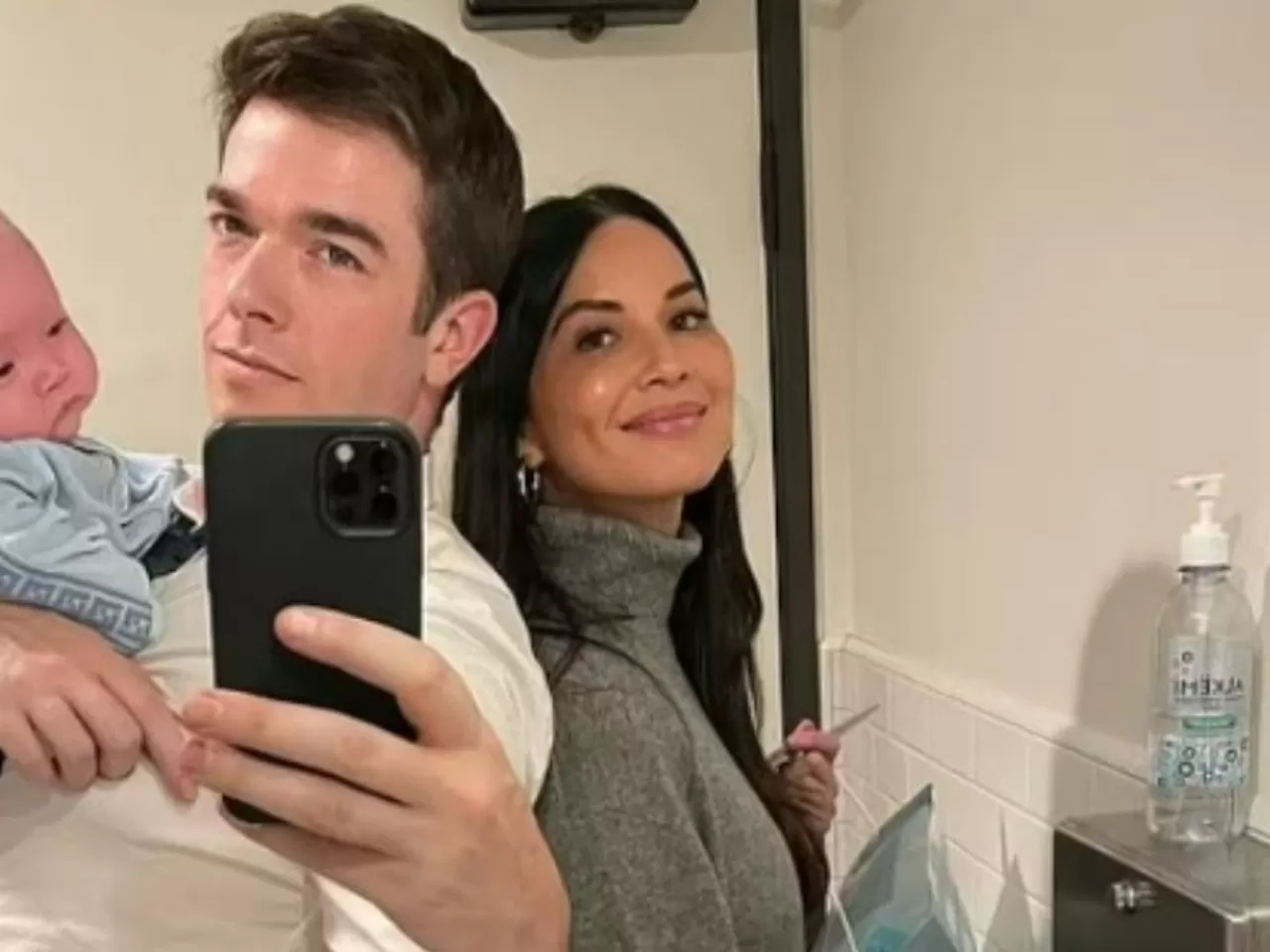 Ünlü oyuncu Olivia Munn ve komedyen John Mulaney'nin sürpriz düğünü!