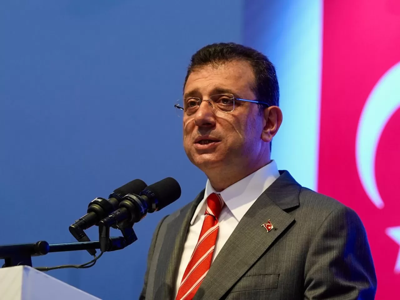 İmamoğlu: Haberleşmeyle ilgilenen birimler sansür uygulamasından vazgeçmeli