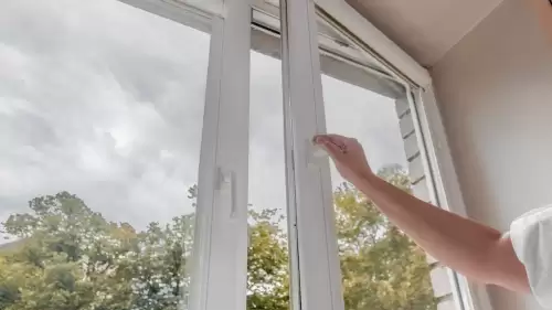 Evde serin bir ortam sağlamak için önemli ipuçları: Pencere açma saatine dikkat etmek büyük önem taşıyor.