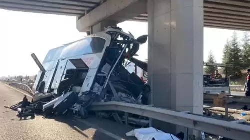 Ankara'da katliam gibi kaza: Çok sayıda ölü ve yaralı var