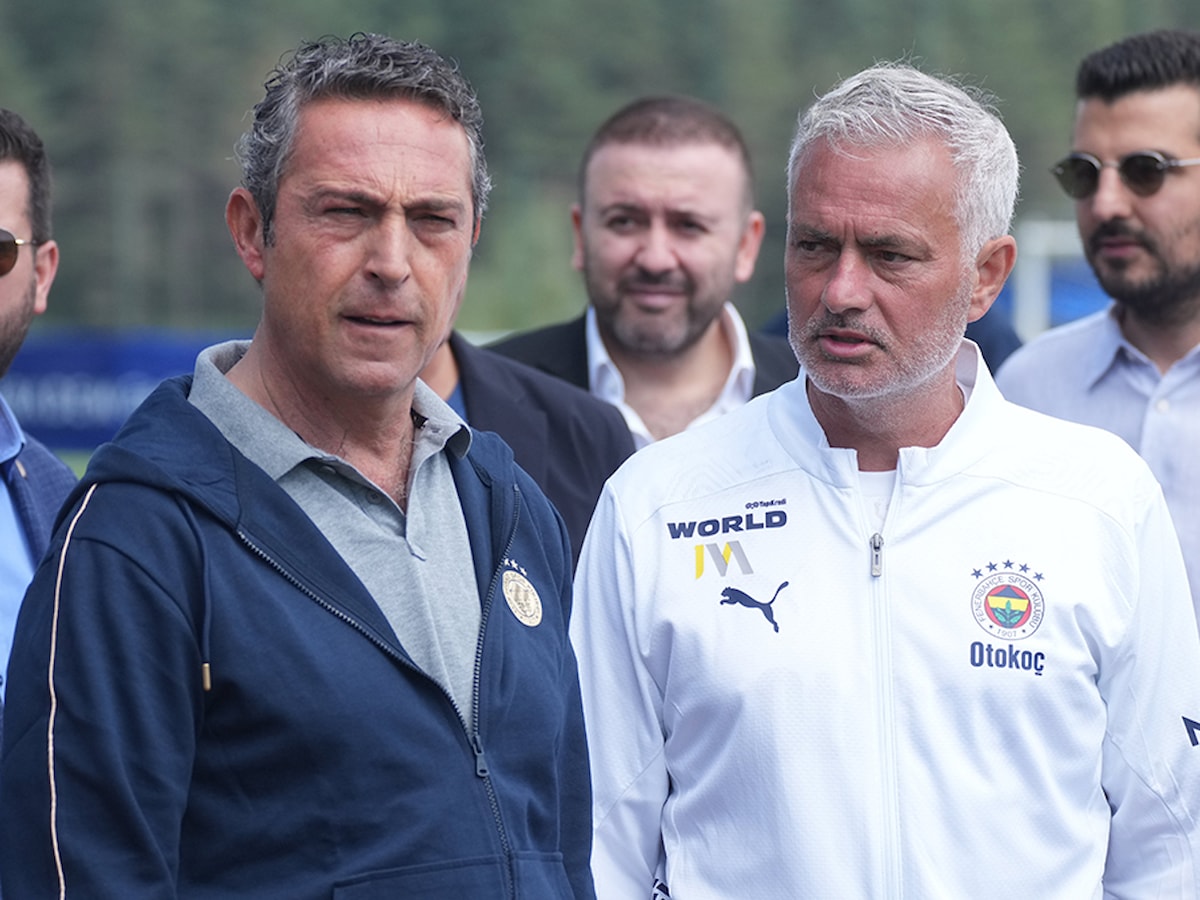 Fenerbahçe’den Ali Koç ve Mourinho İddialarına Yanıt: "Başkan Soyunma Odasına İnmedi