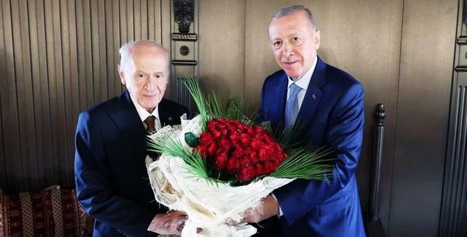 Cumhurbaşkanı Erdoğan, Bahçeli'yle Ahlat'ta buluştu