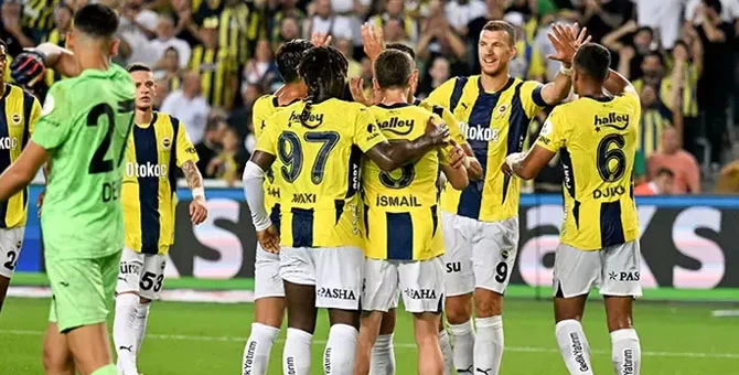 Edin Dzeko siftah yaptı, Fenerbahçe 3 puanla başladı